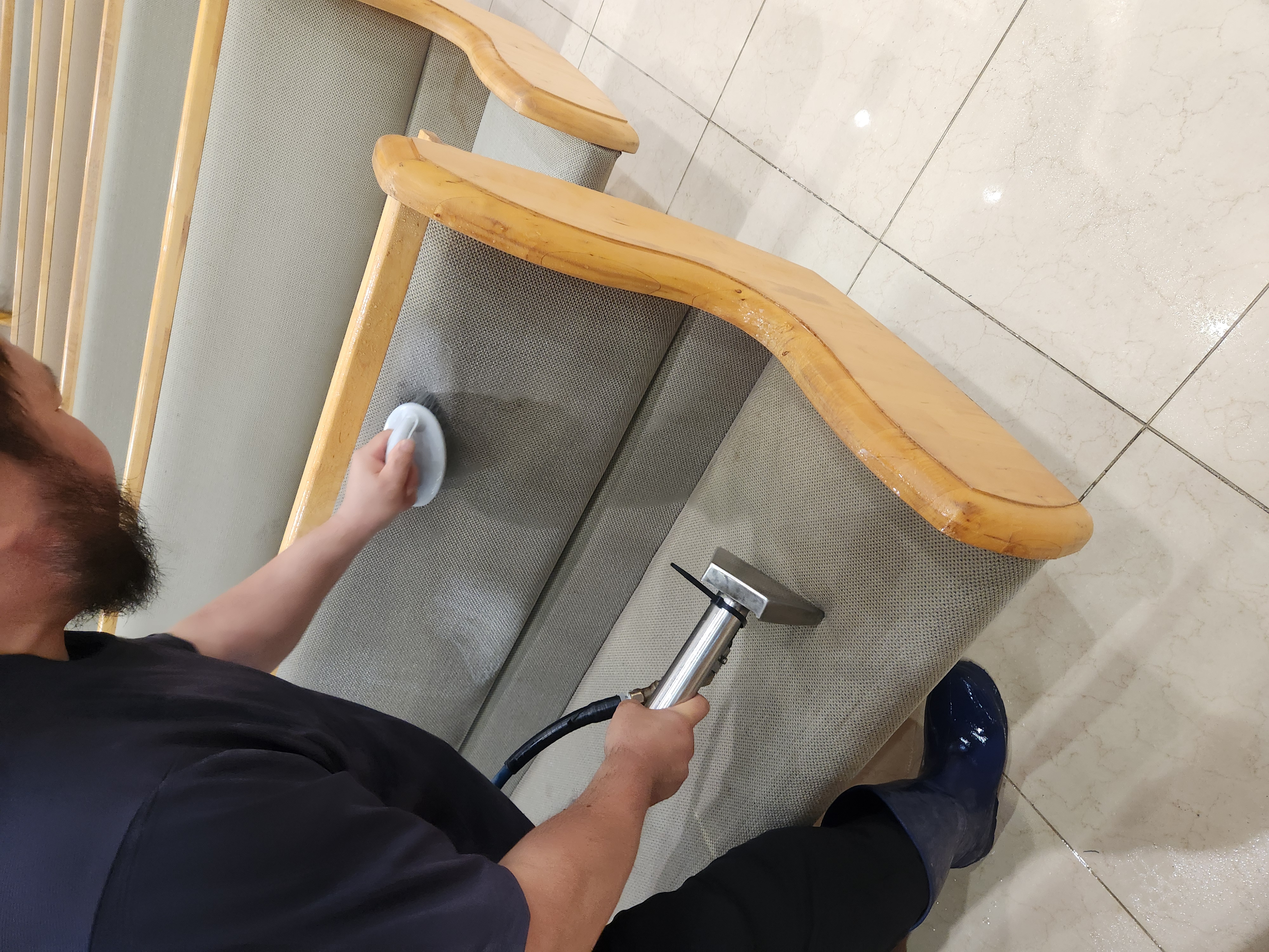 파주 카펫·의자청소 패브릭 의자 세척 작업사진